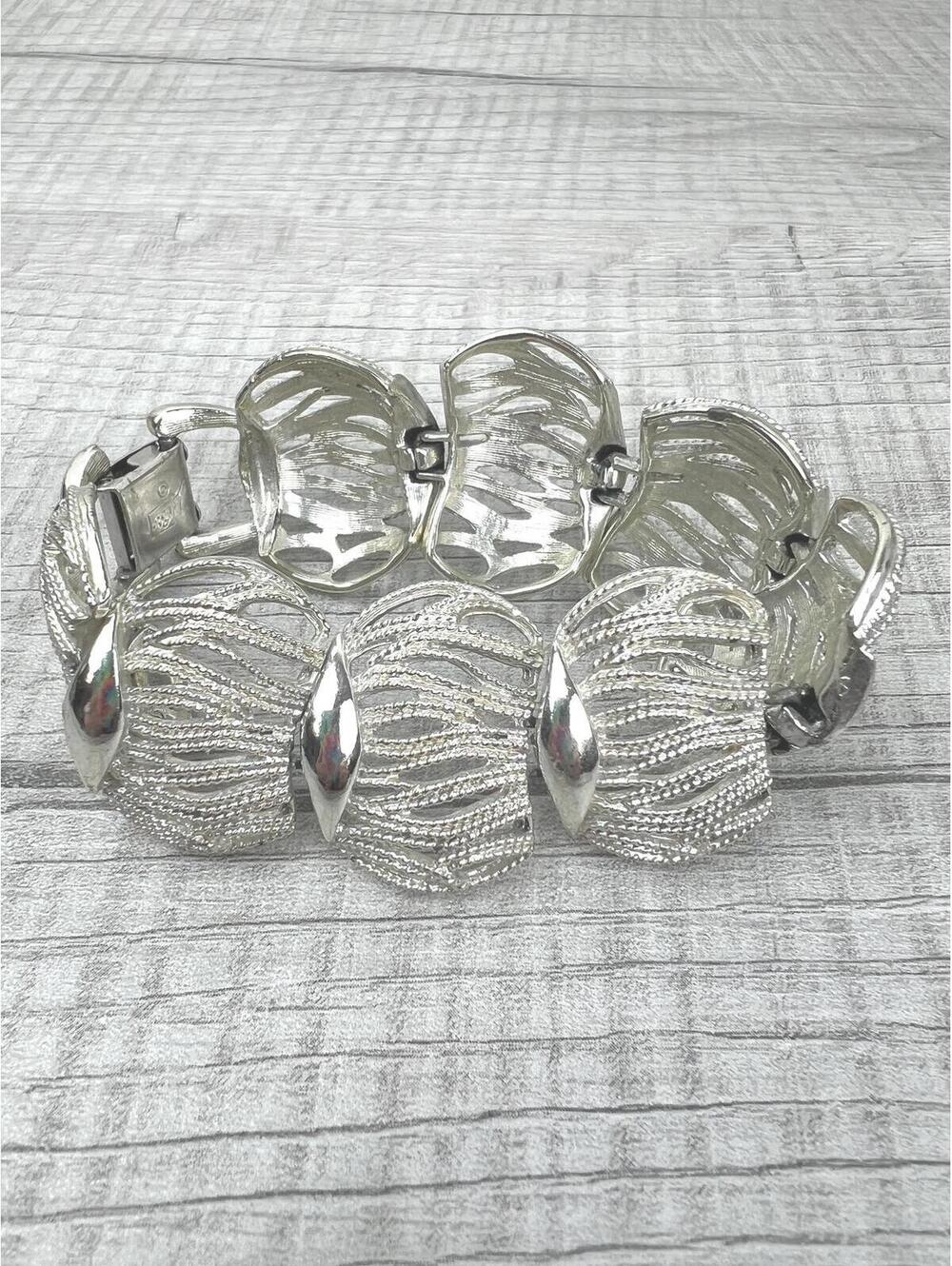 Vintage Coro Pegasus Link Bracelet Silver Tone 60's Chunky
